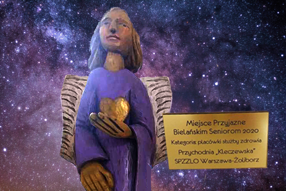 Statuetka Anioła z sercem na dłoni dla Przychodni przy ulicy Kleczewska 56 za miejsce przyjazne bielańskim seniorom 2020